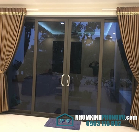 Mẫu cửa nhôm xingfa 4 cánh mở trượt